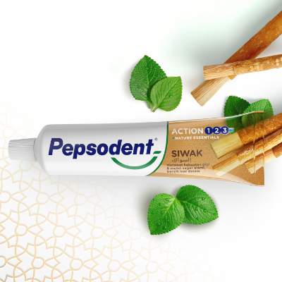 Pasta Gigi Natural Pepsodent